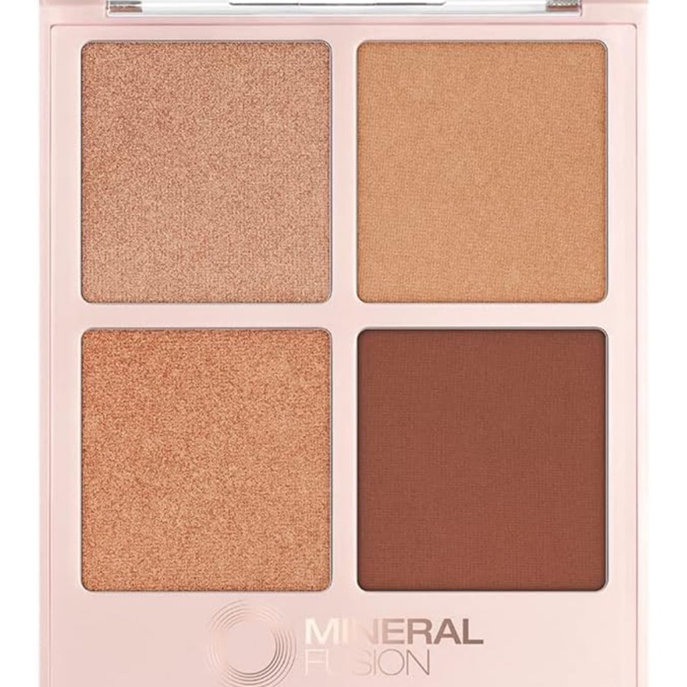 NWT Mineral Fusion Bronzer Palette - In Pool Party